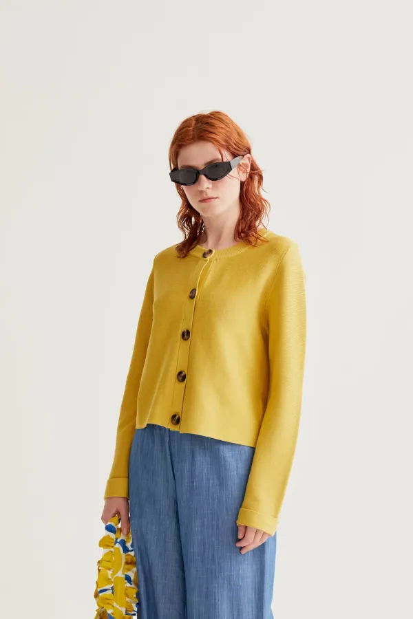 cárdiga-amarillo-compañia-fantastica-61C10208_01