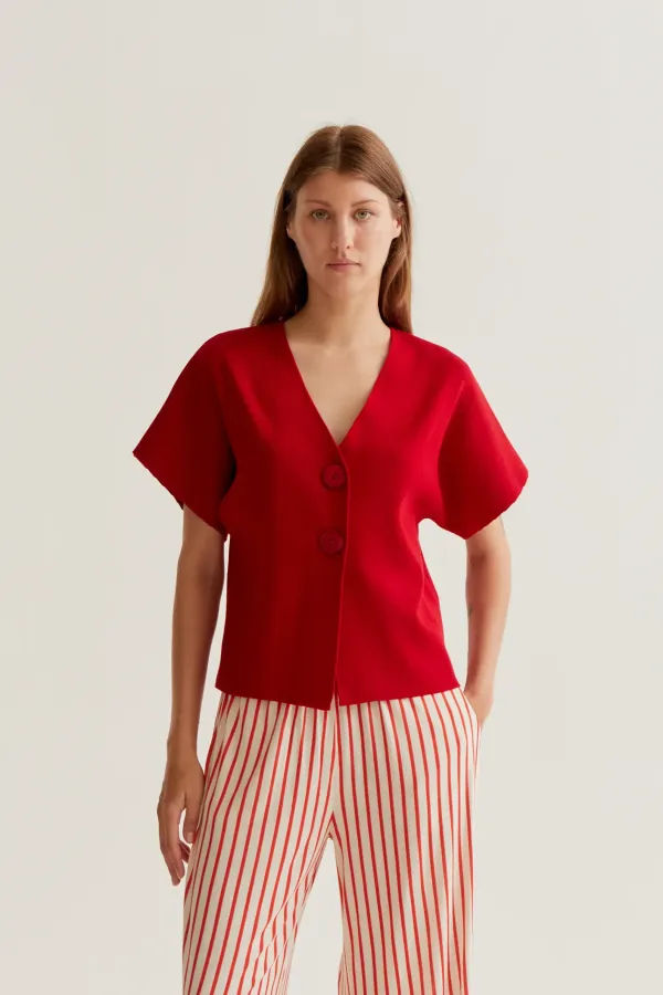 cardigan-rojo-manga-corta-compañia-fantastica-61C10222_01