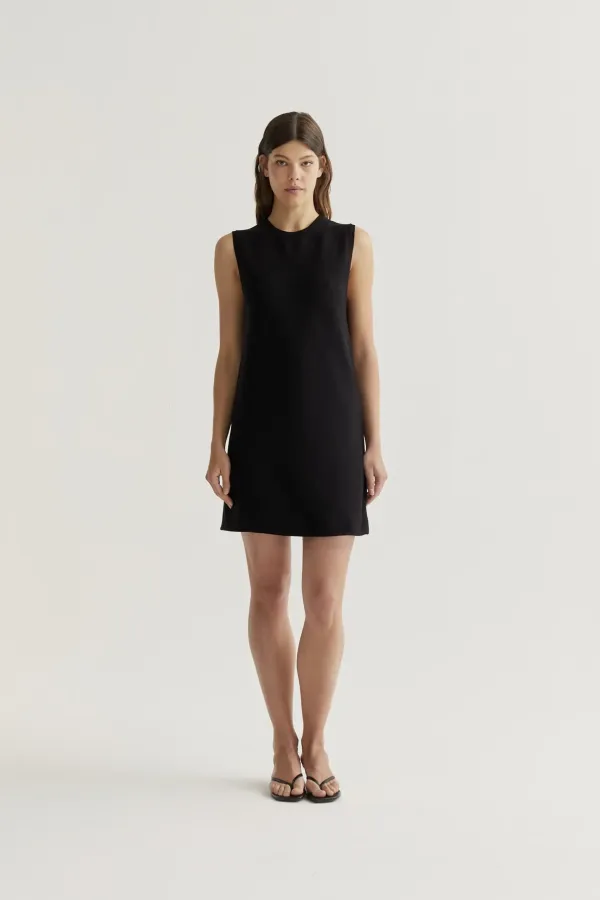 vestido-punto-negro-sin-manga-compañia-fantastica-61C10201_04