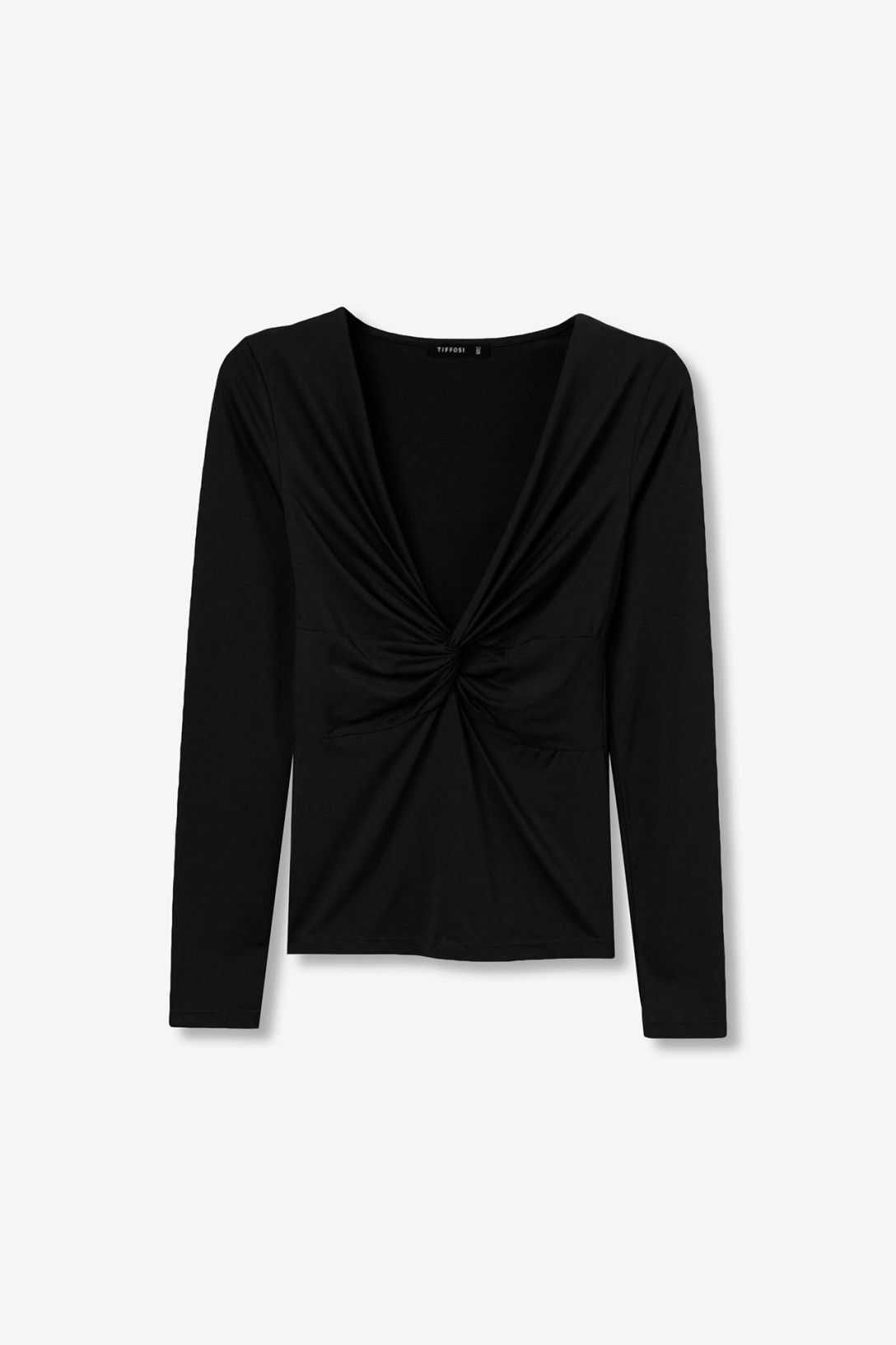 Camiseta-ajustada-escote-pico-drapeado-negro