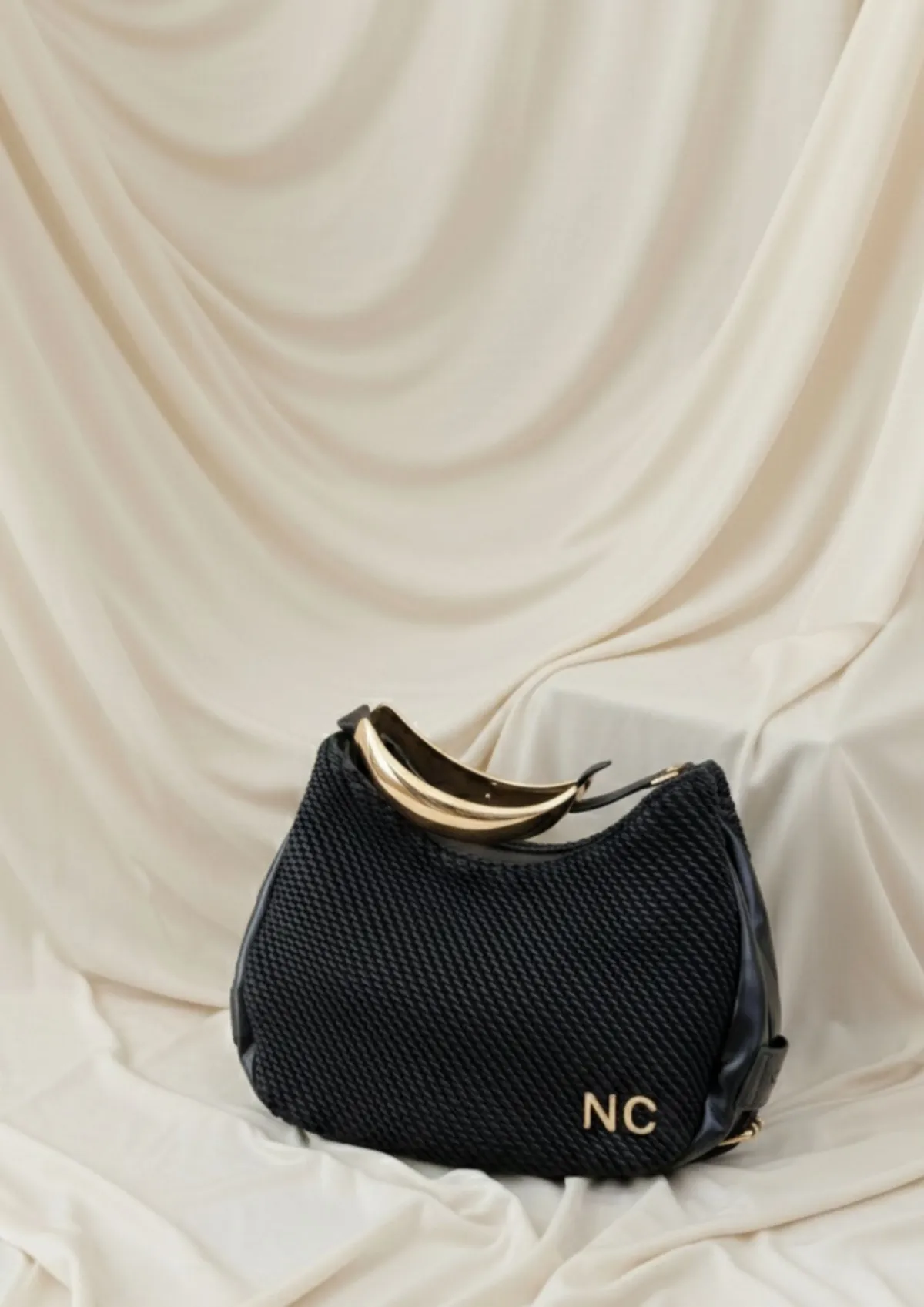 bolso-gondola-negro-gomoso-noco-1