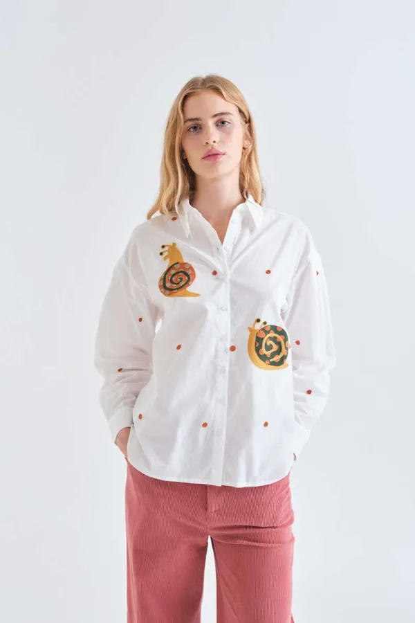 camisa-caracoles-bordados-compañia-fantastica-63C41013_01
