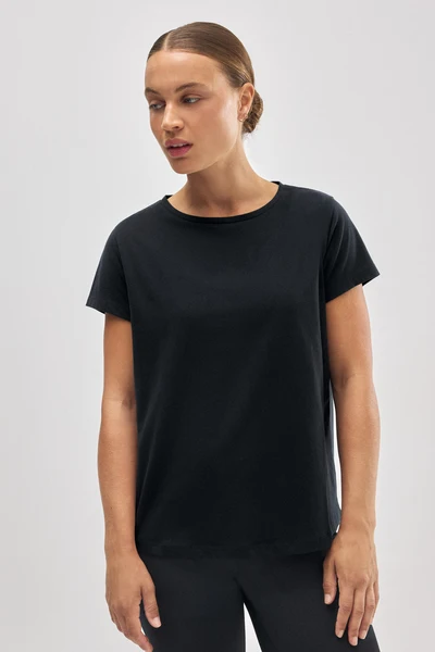 70931-1-camiseta-algodon-basica-estilo-deportivo-negro