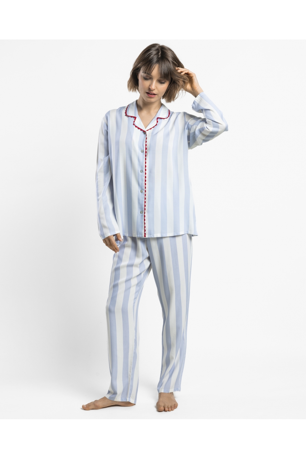 pijama-camisero-rayas-azul-celeste-ribete-rojo